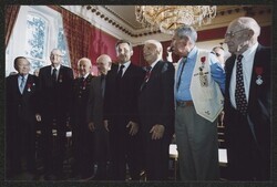 ["Label: Présidence de la République Française, Service Photographique."]